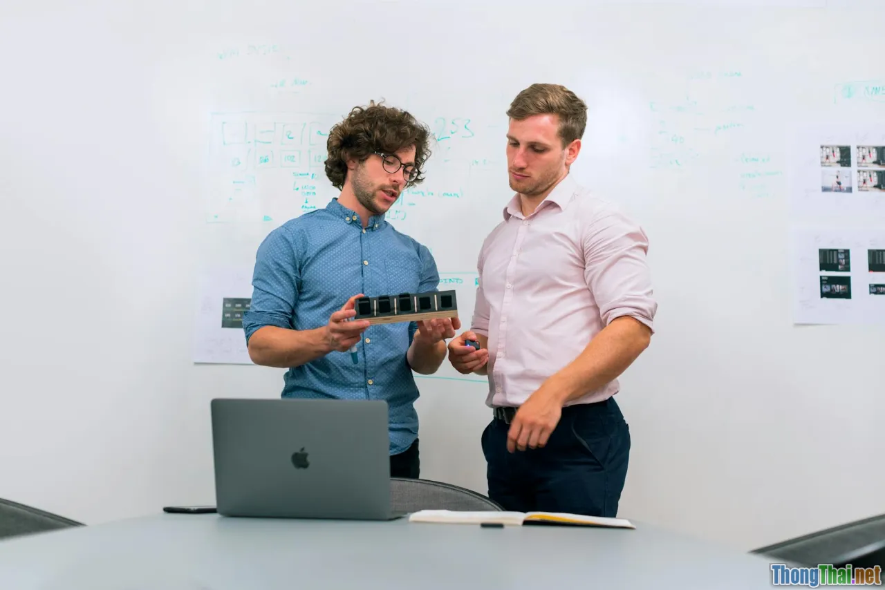 ccoe, operating model, product mindset, platform team