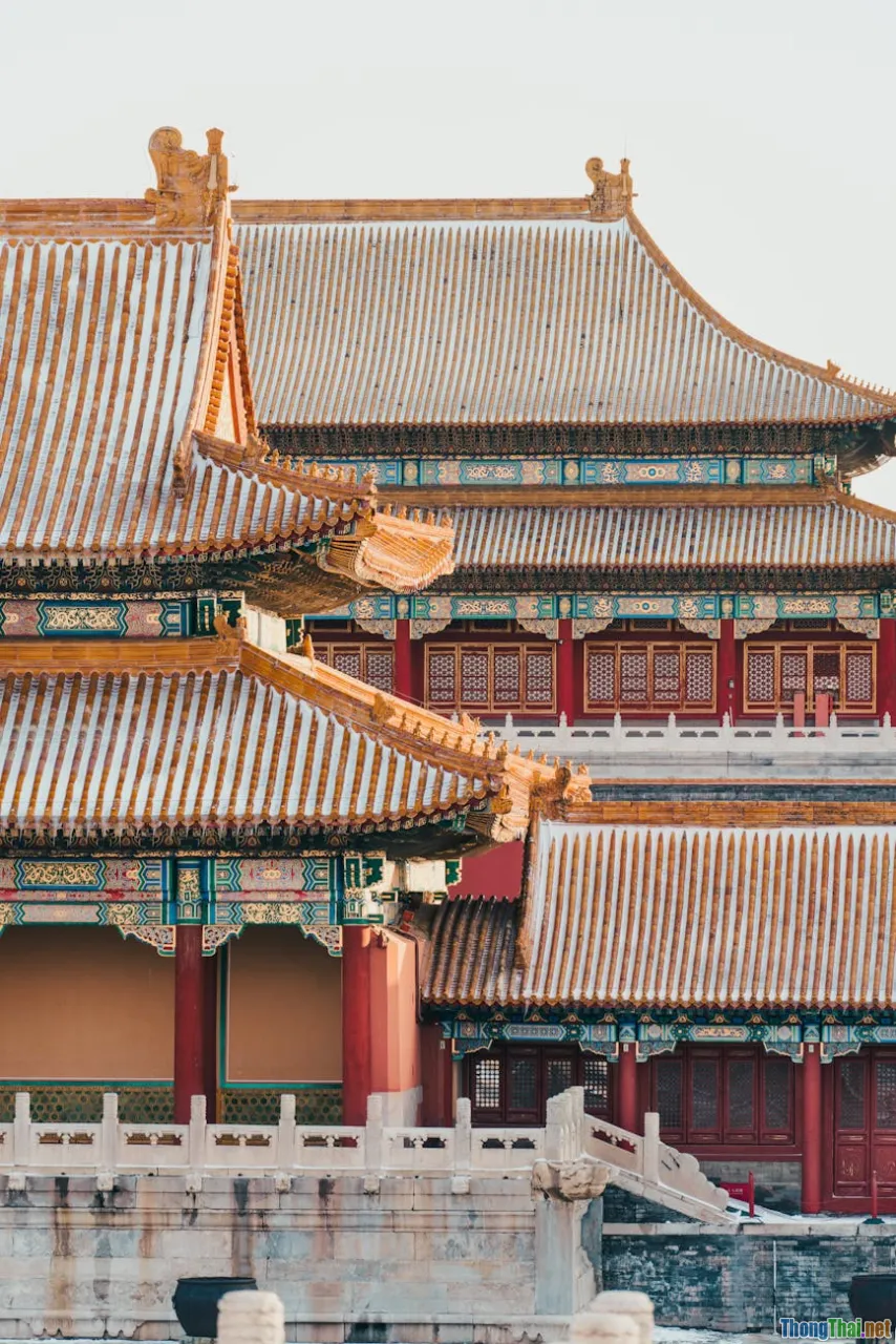 chinese dynasty, palace, traditional costume