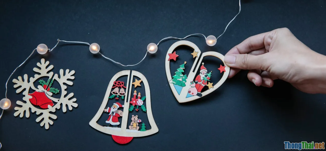 7 cách làm vòng nguyệt quế Giáng sinh cực lạ mắt