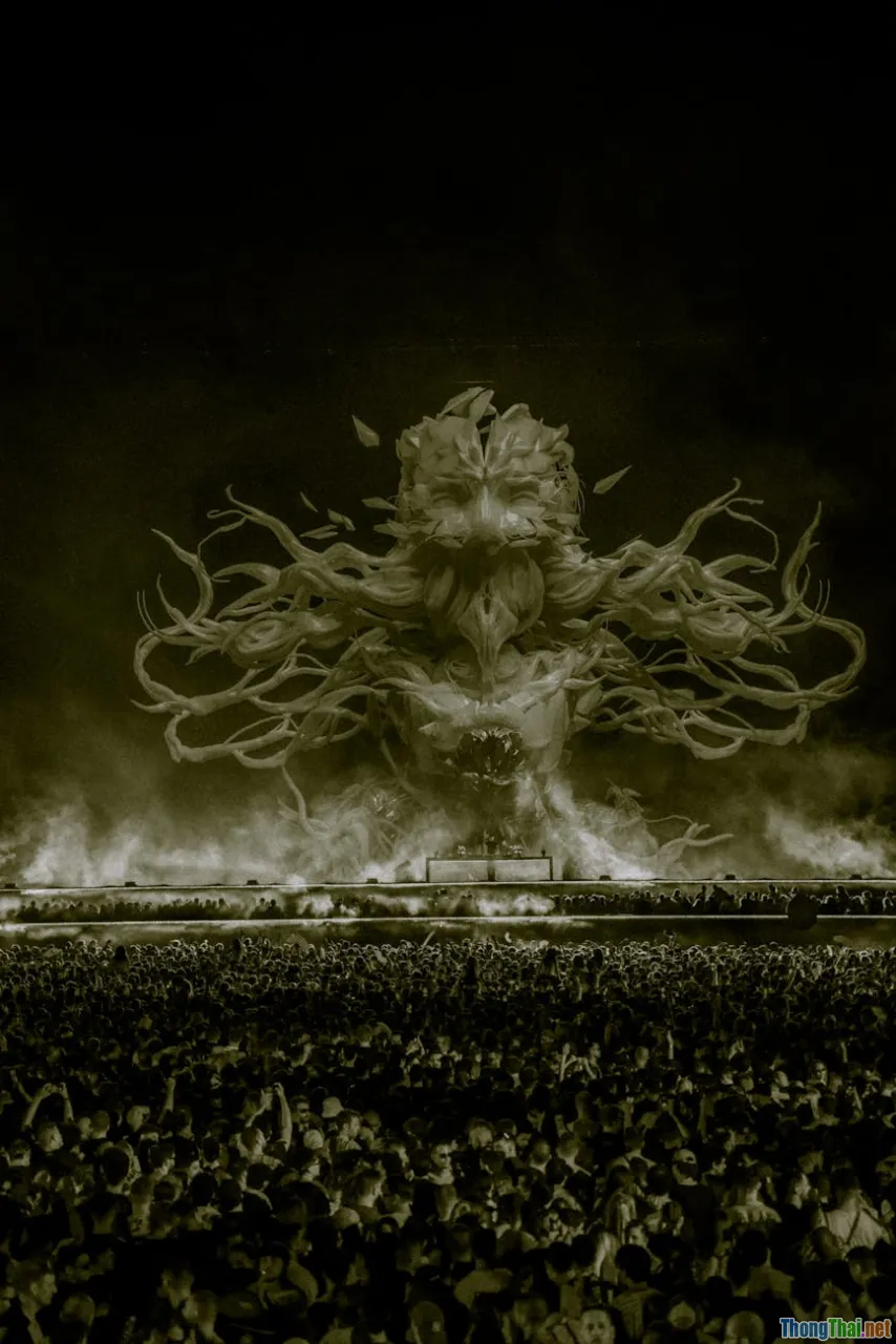 cinematic visuals, epic soundtrack