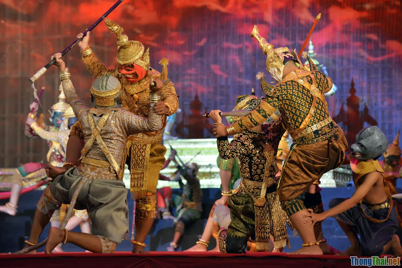 color palette, vibrant ancient costumes, historical drama colors