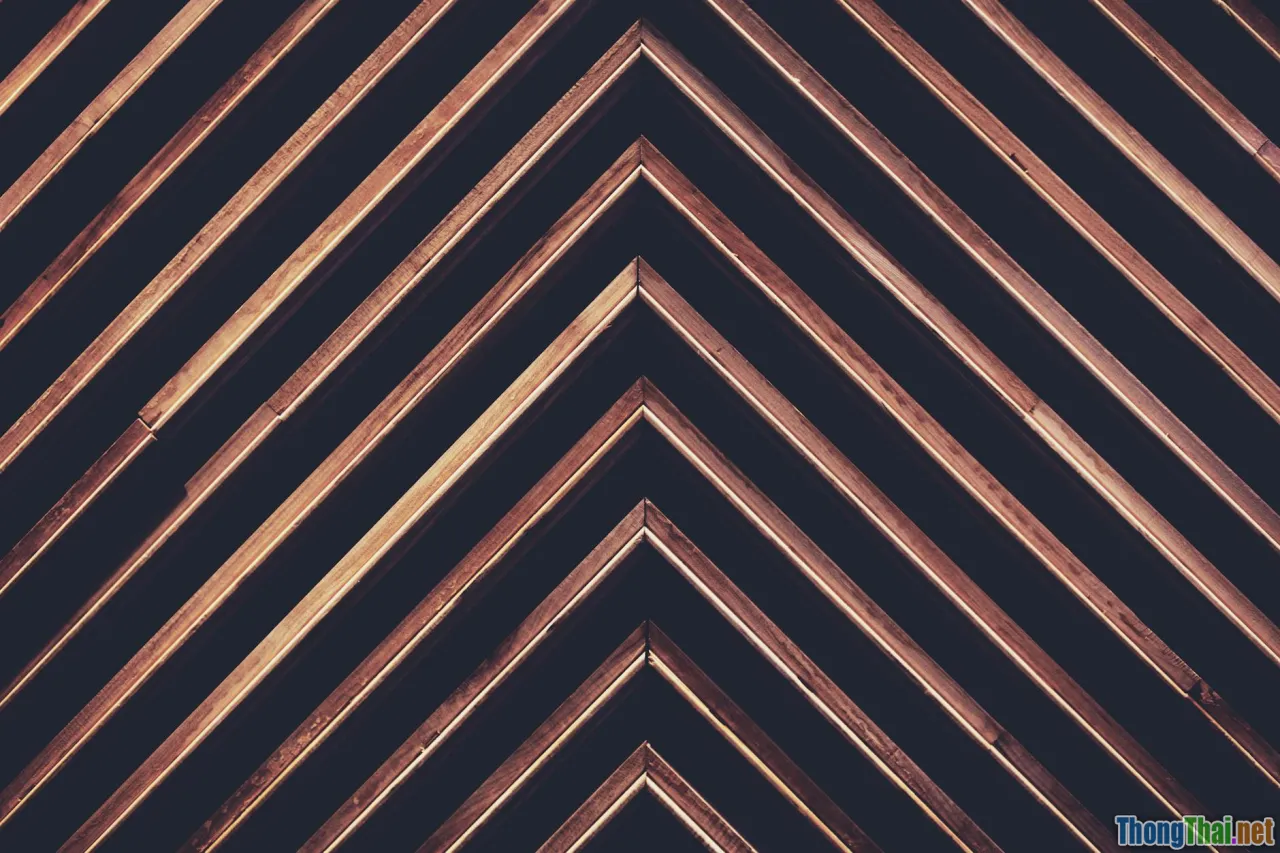 diagonal lines, hair volume, face contour, shape design