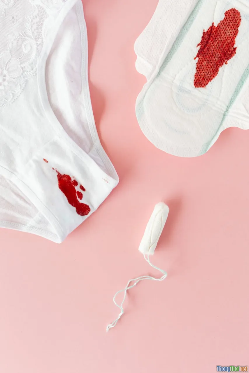 feminine hygiene, pH balance, cotton underwear