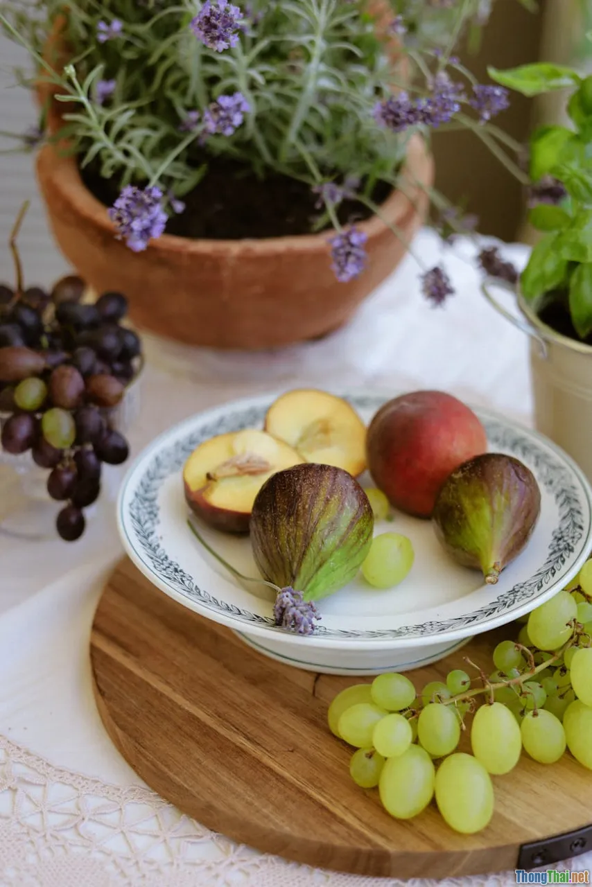 homegrown herbs, money saving kitchen