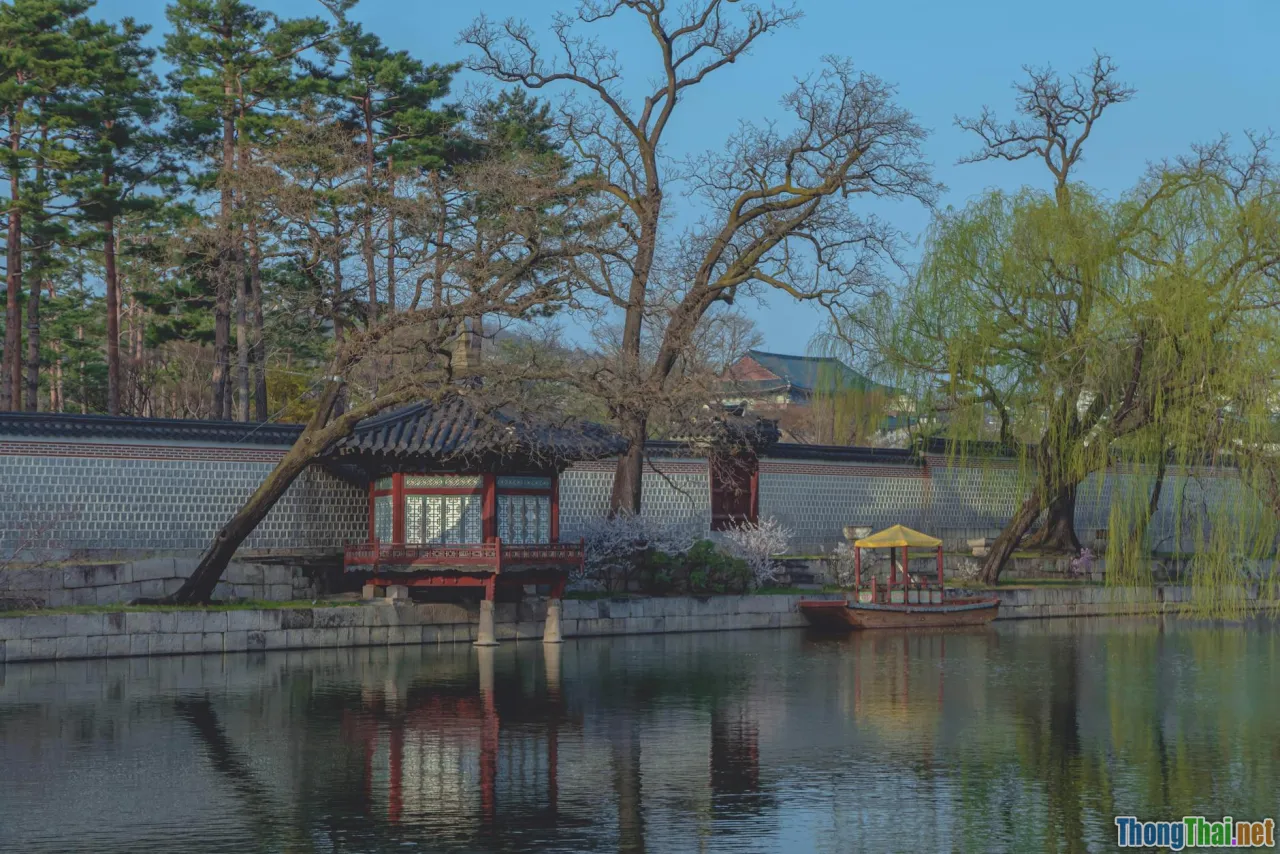 korean palace, moon lovers, lotus pond, historical drama set
