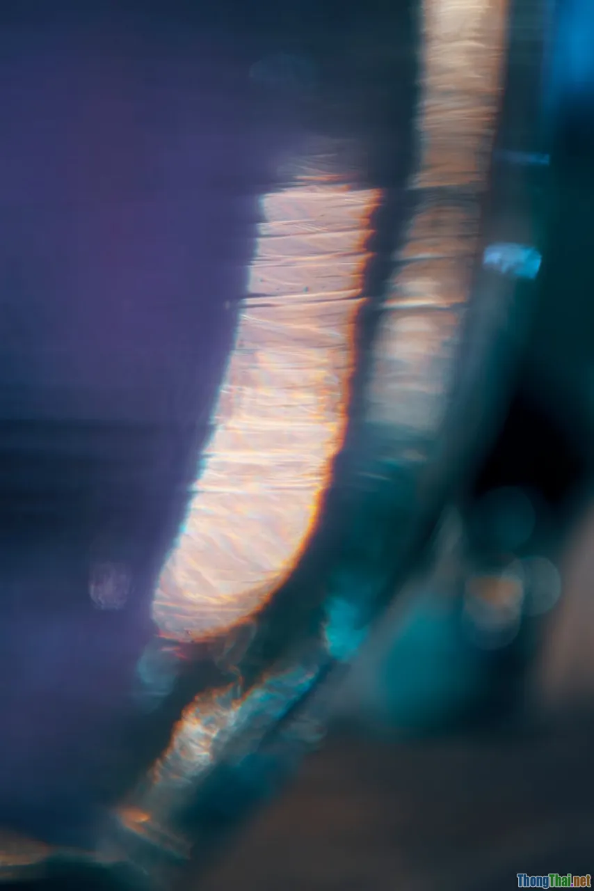 lighting, color perception, warm cool light, swatches