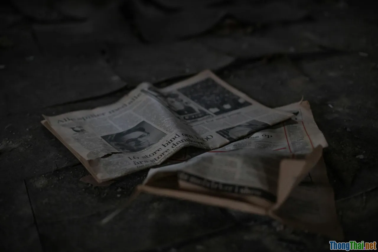 old flashcards, lose cards, paper waste