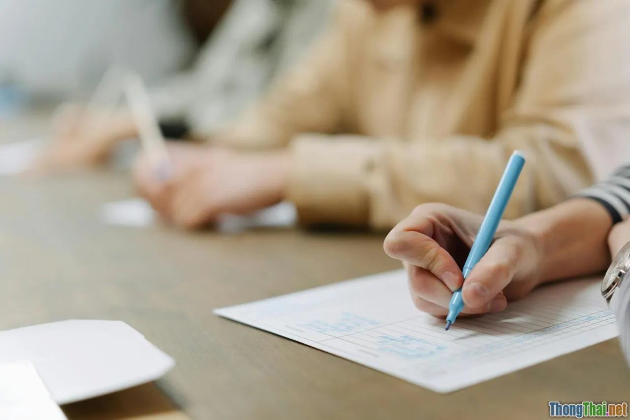 paper flashcards, handwriting, study session
