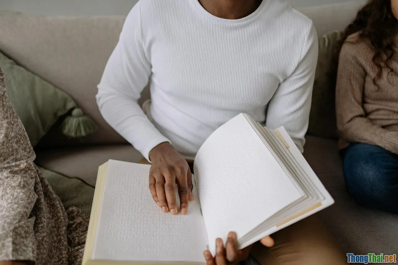 range book, diverse skills, learning, polymath