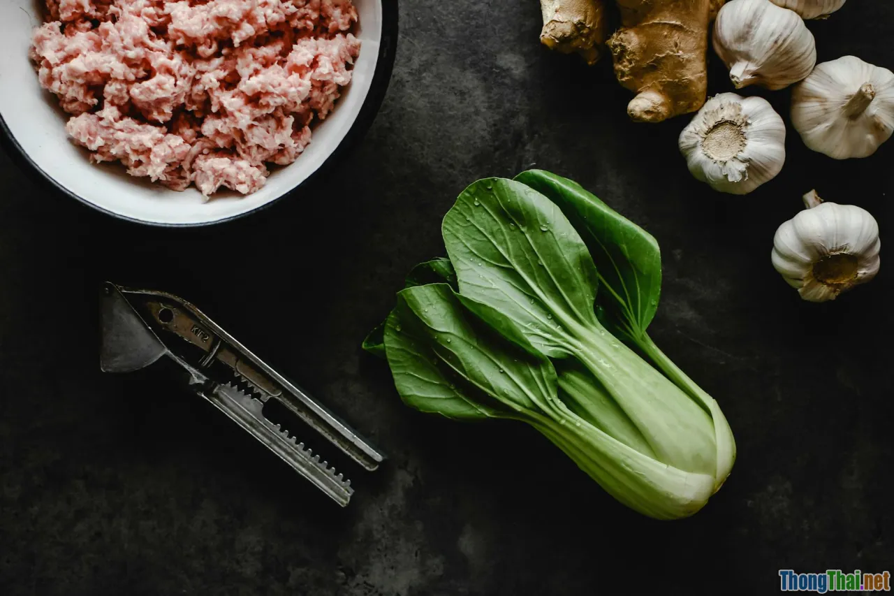 raw food, vegetables, meat