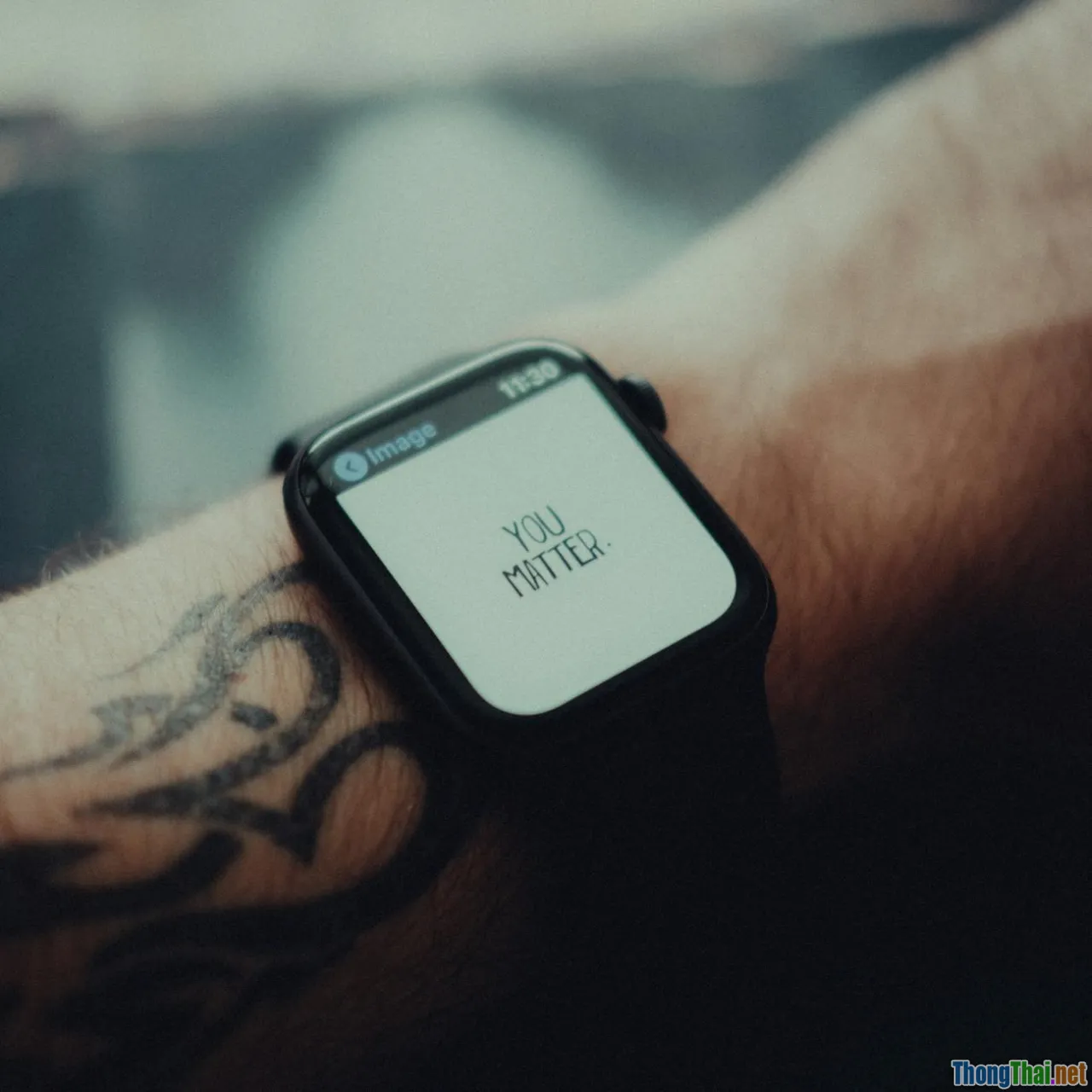 smartwatch personalization, interchangeable bands, customization