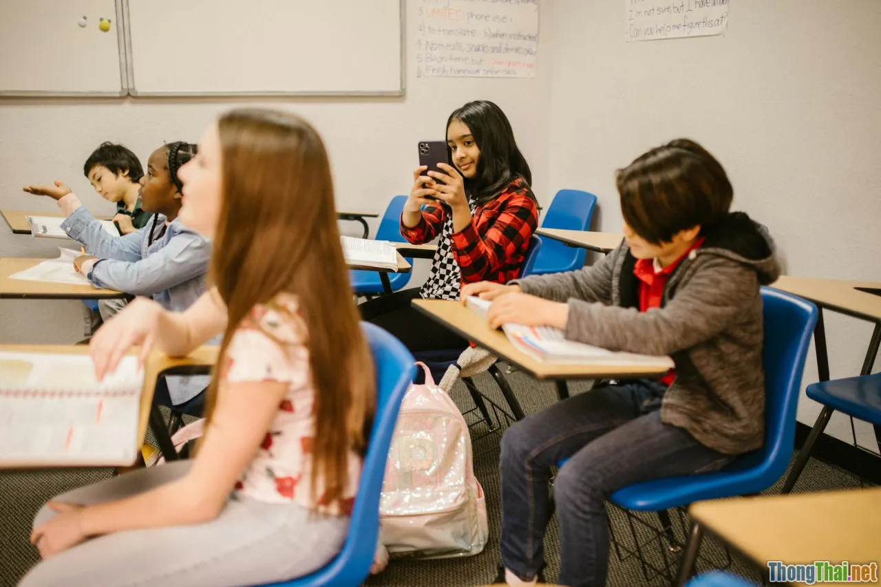 textbooks, online courses, iBiology, HHMI