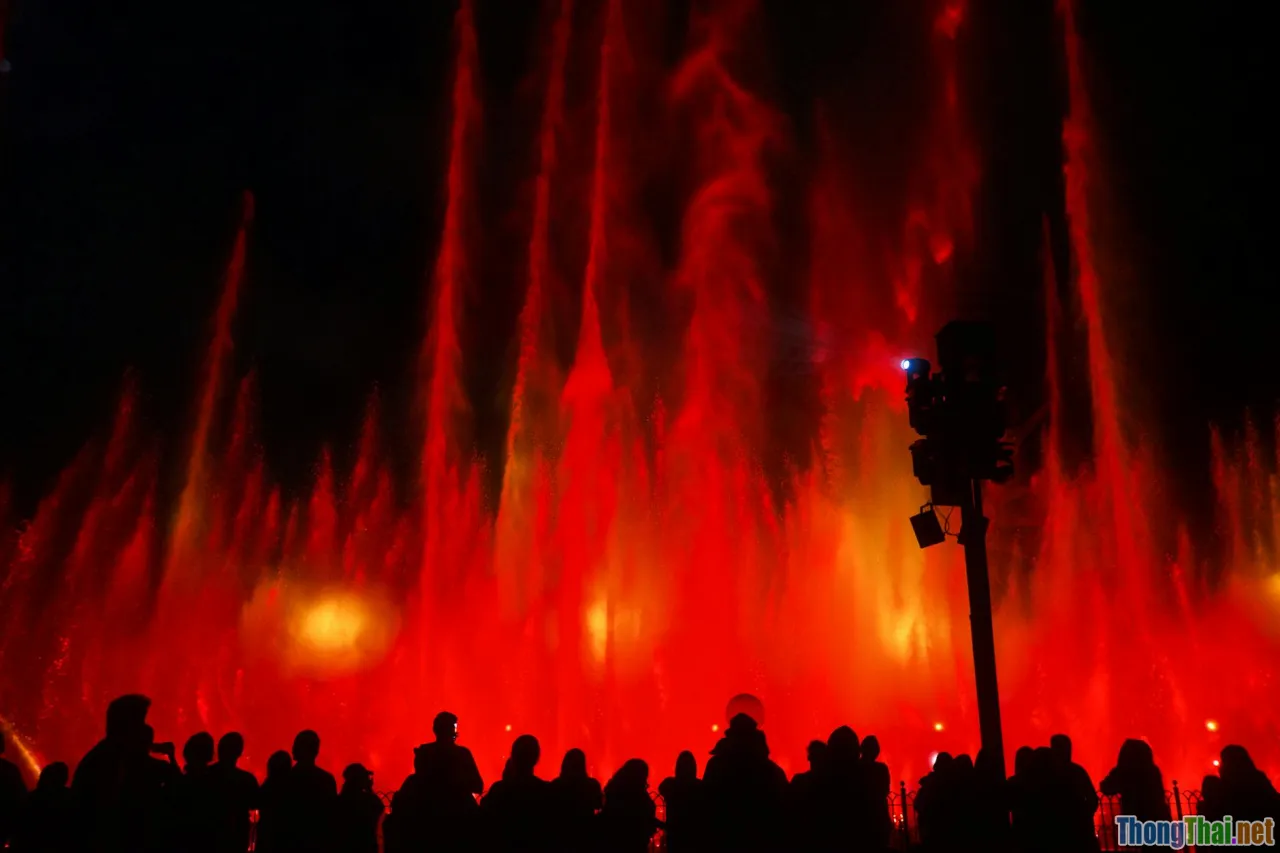 theme park, hot springs, night show, wellness