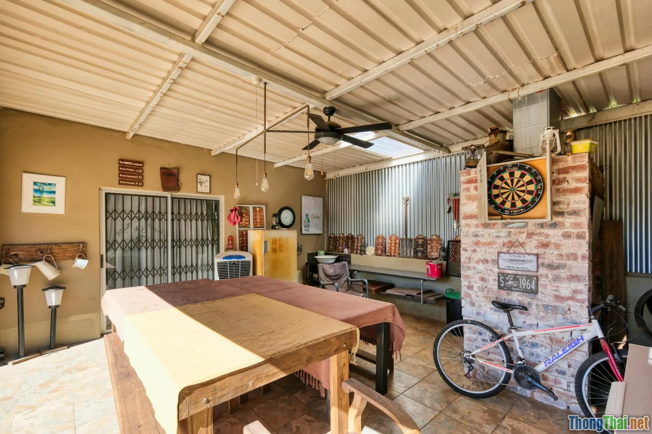tiny kitchen, bathroom storage, multipurpose dining table