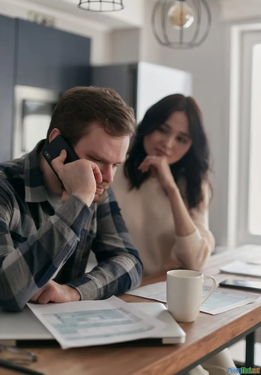 Vietnamese myths, family support, thinking bubble