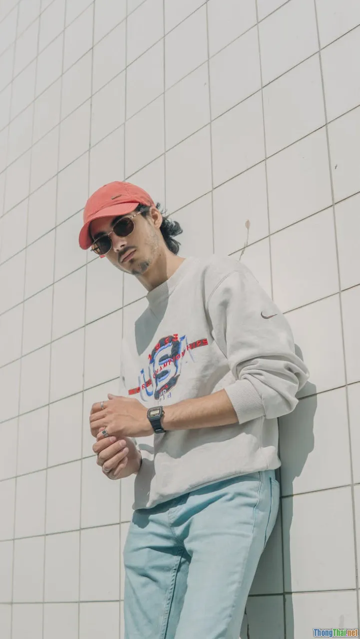 Bí quyết mix đồng hồ vintage cùng trang phục hiện đại