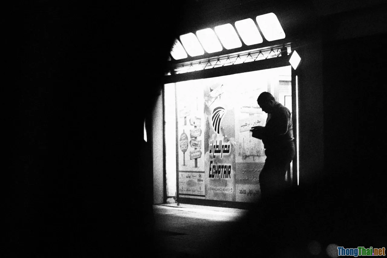 viral scenes, period drama moments, beautiful movie scene, aesthetic film frames