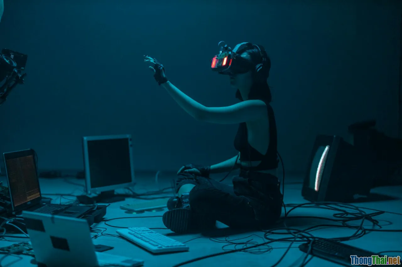 VR headset, digital barriers