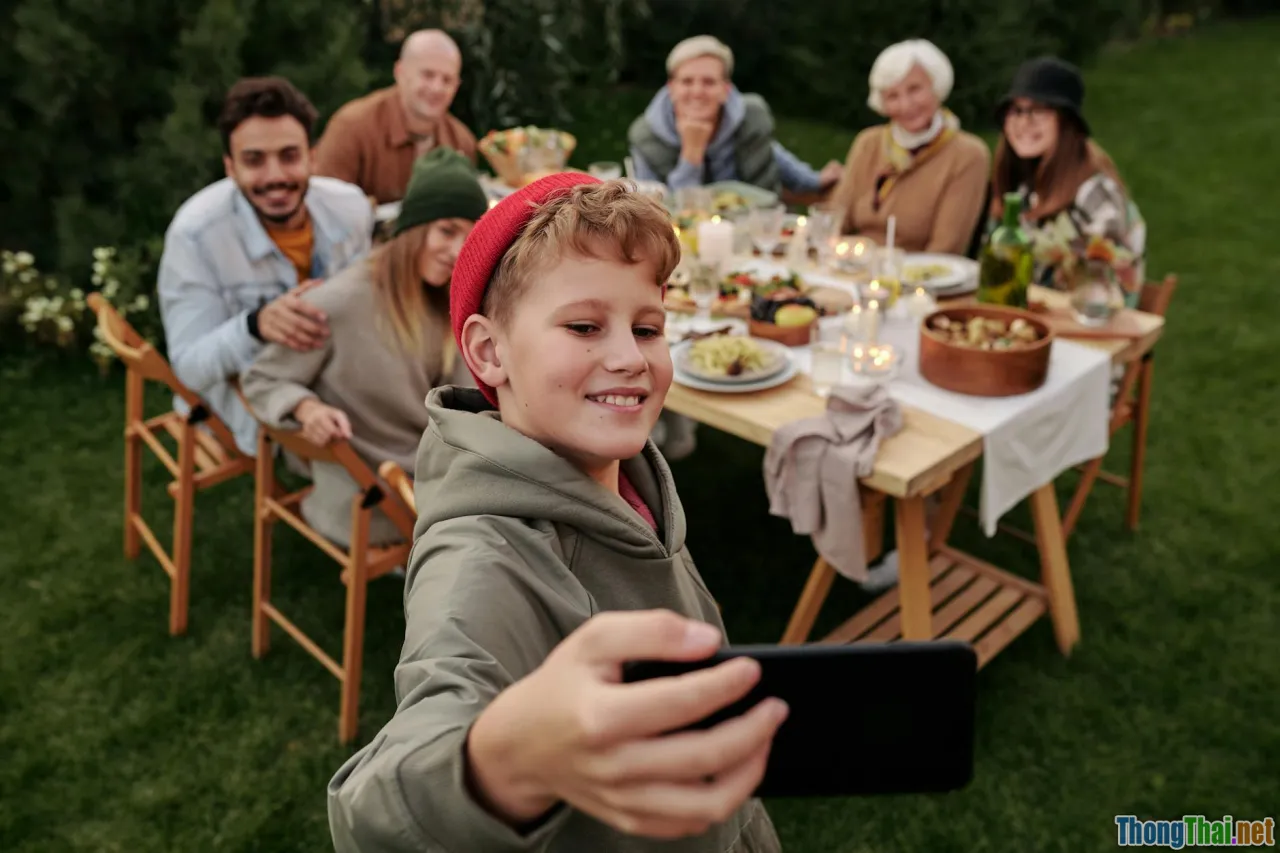 young people, festival, family generation