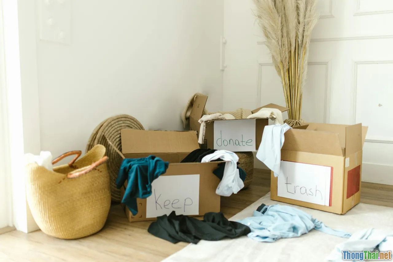 5 mẹo dọn phòng khách siêu tốc trong 15 phút