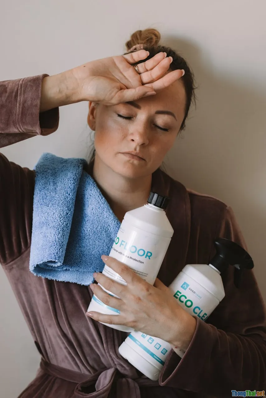 Bạn có nên lau nhà bằng xà phòng chuyên dụng hay không