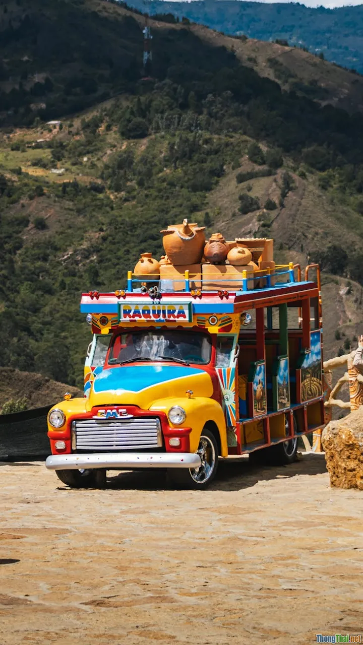 Bát Tràng có gì ngoài gốm Đột nhập hội làng khám phá nghề cổ truyền