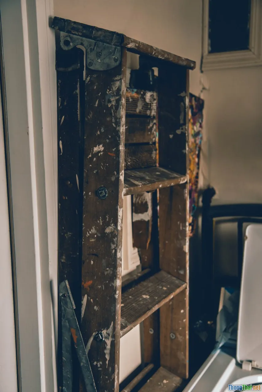 Cách sơn lại đồ đạc cũ giúp không gian sống bừng sáng