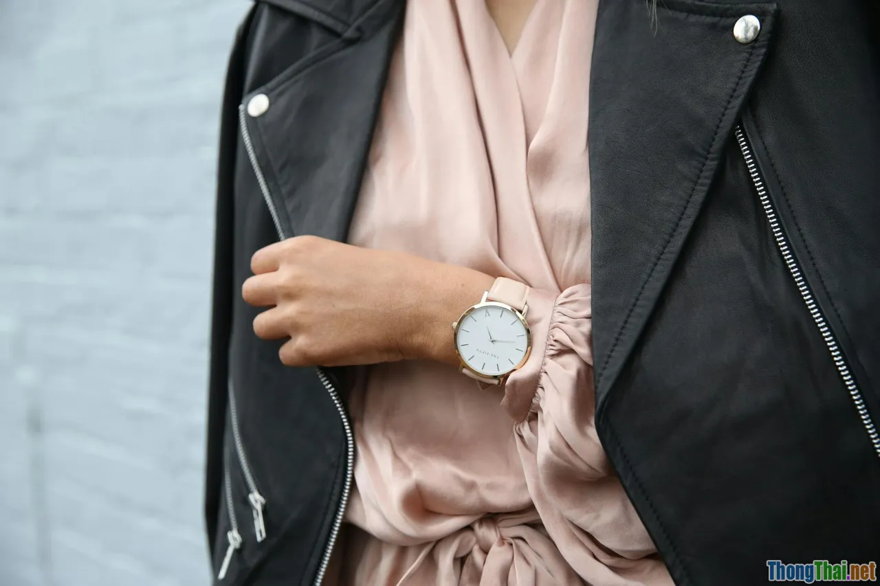 Đồng hồ có thực sự nâng tầm phong cách doanh nhân nữ hiện đại không