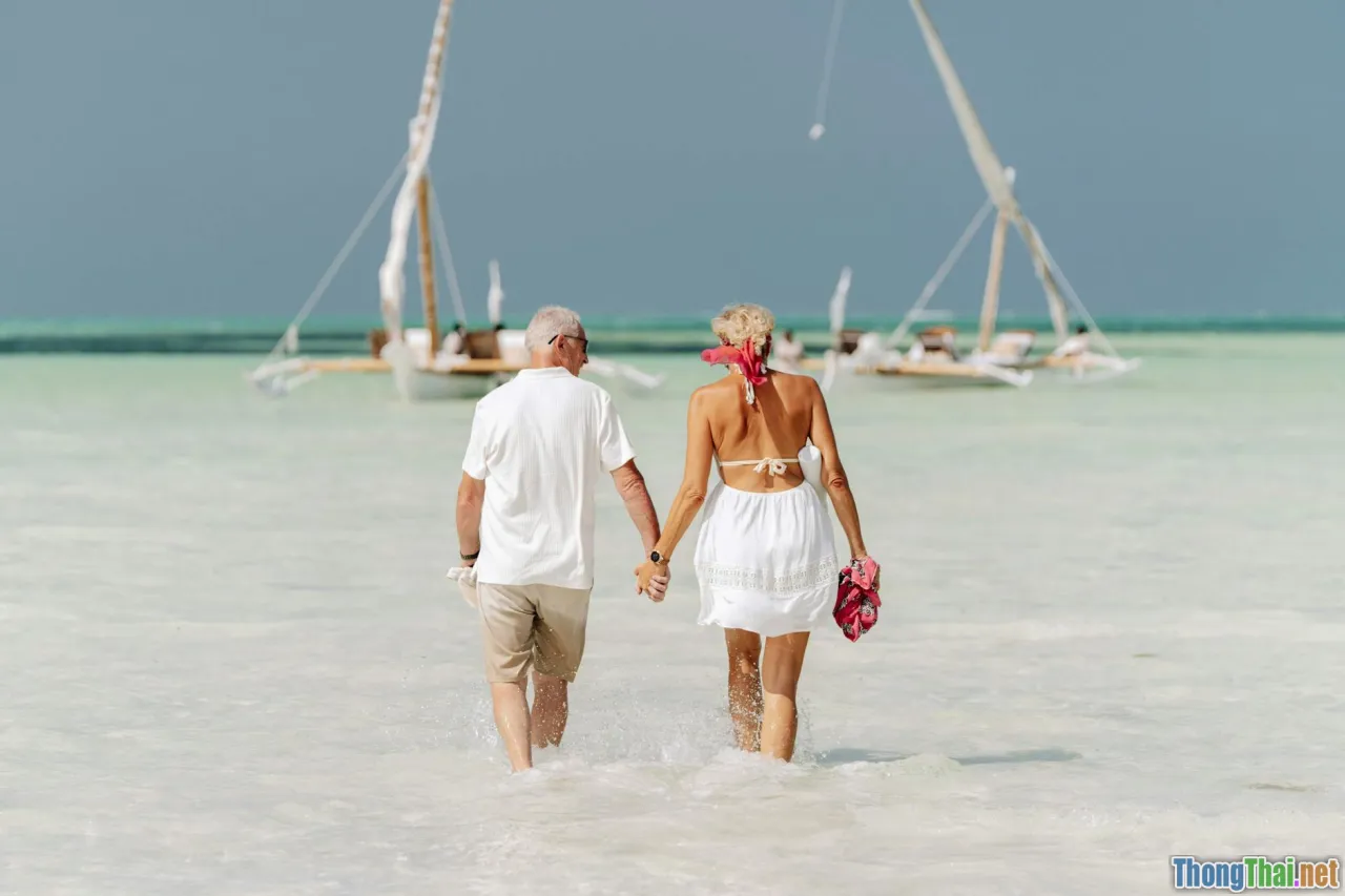 Du Lịch Cặp Đôi: Tình Yêu Gắn Kết Qua Những Hành Trình