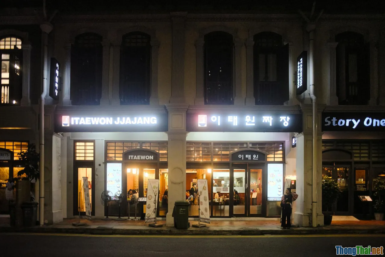 Hành trình khám phá ẩm thực địa phương