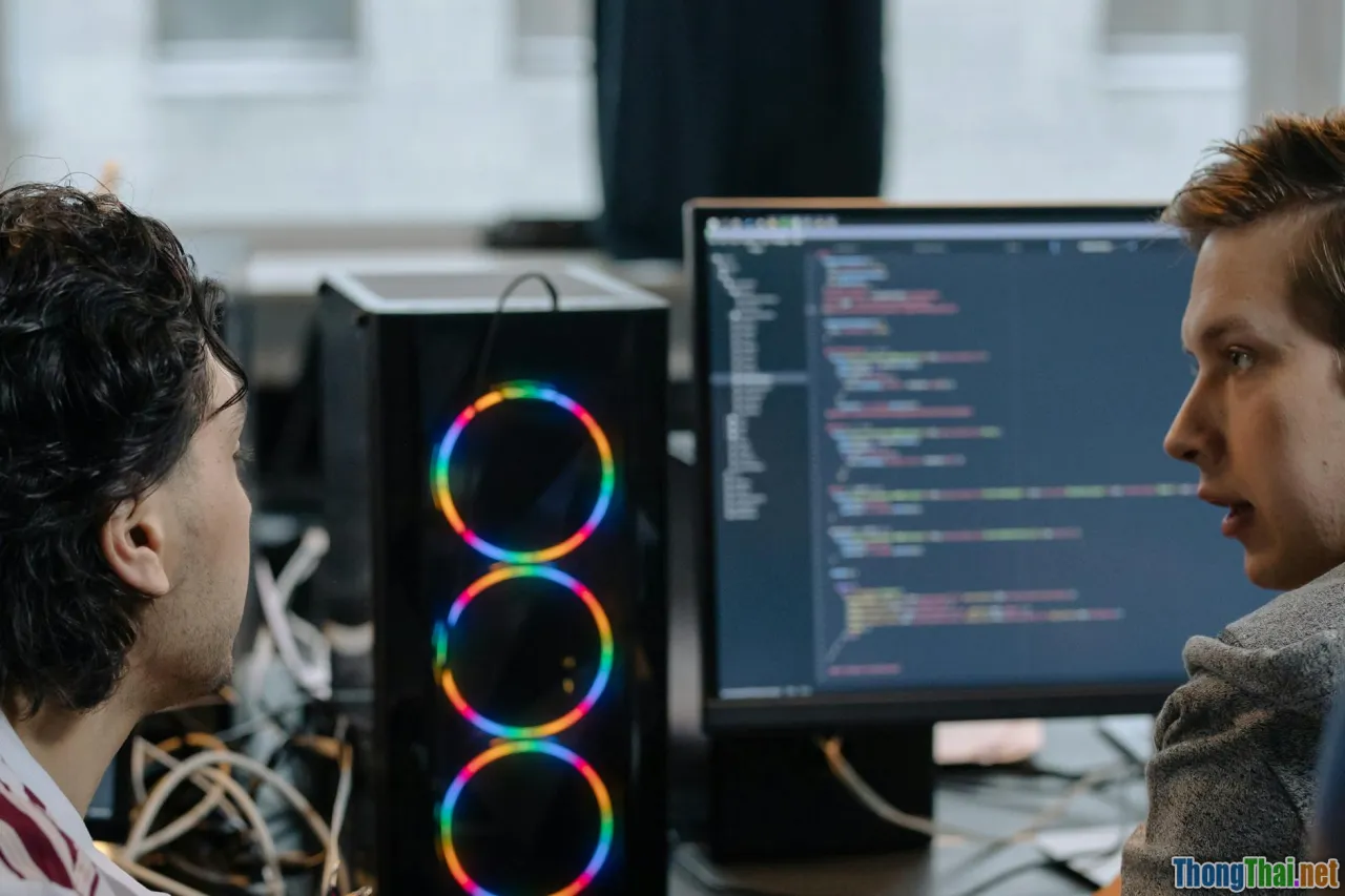 Hiểu đúng về code review Làm thế nào để tránh gây chia rẽ nhóm