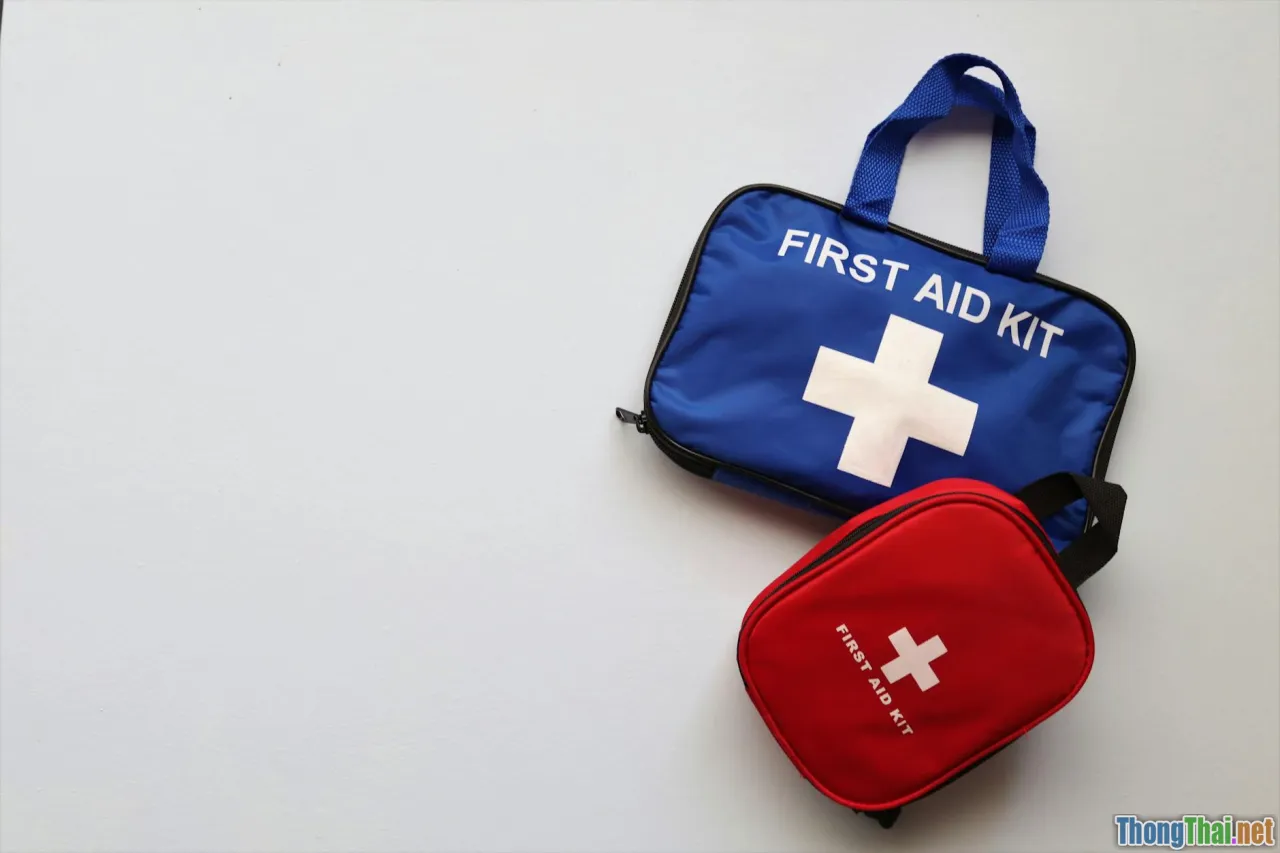Hướng dẫn tự thiết kế bộ sơ cứu y tế chuẩn cho từng độ tuổi trong nhà