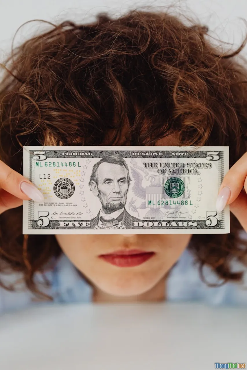 Không ai nói với bạn về sai lầm khi gửi tiết kiệm ngân hàng dài hạn