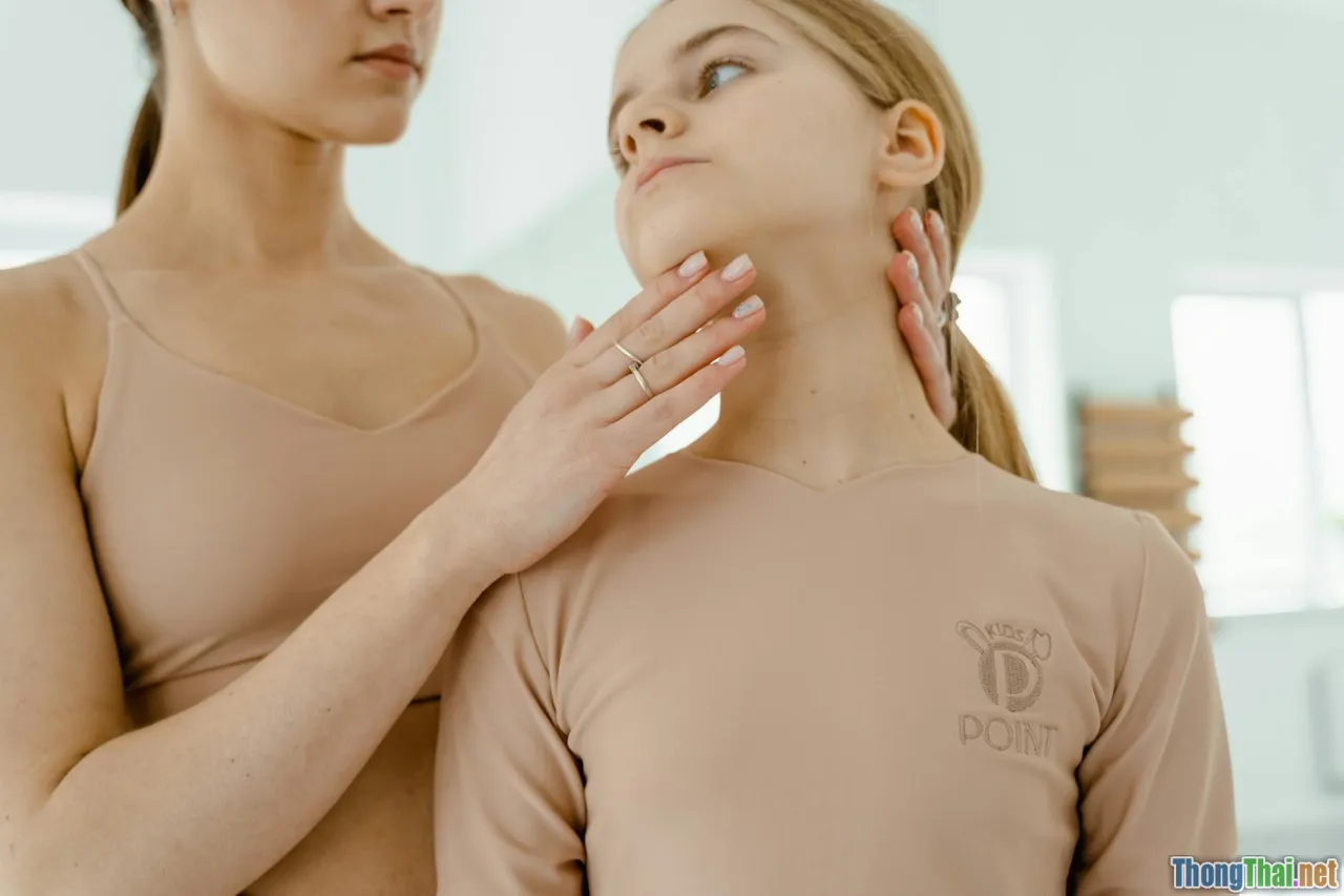 Lời khuyên từ chuyên gia cách sửa tư thế và tác phong nâng cao tự tin