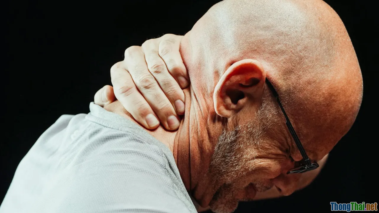 Nam giới và áp lực im lặng về sức khỏe giường chiếu: Giải mã nguyên nhân