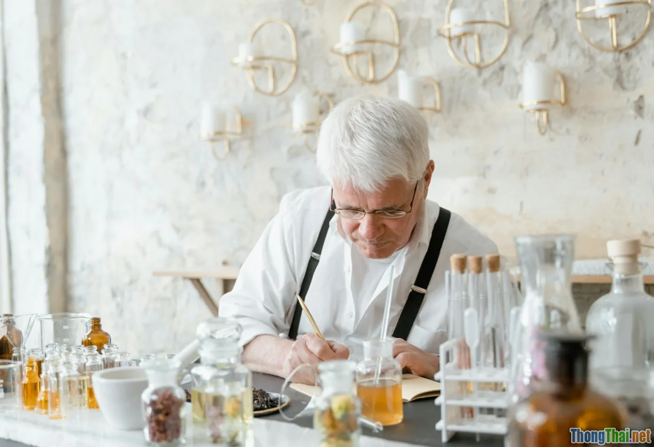 Nến thơm handmade tự chế từ thành phần tự nhiên có an toàn hơn mua sẵn