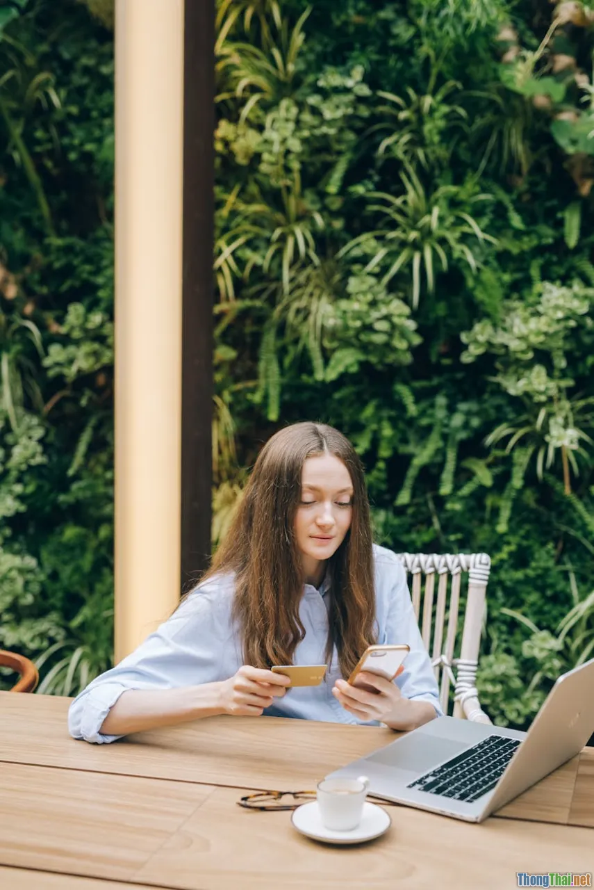 Phân tích xu hướng mua sắm online 2023