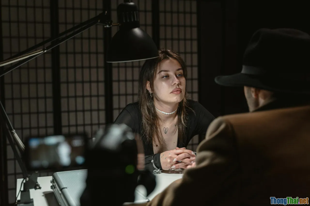 Review top phim viễn tưởng twist khó lường nhất