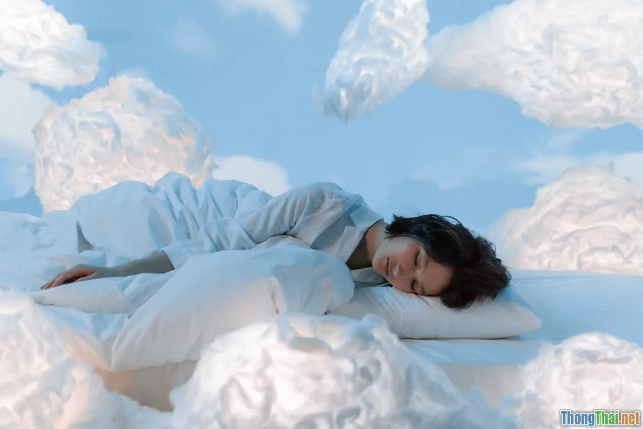 Thói quen buổi tối nào đang âm thầm phá giấc ngủ của bạn