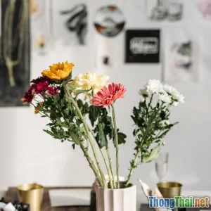 Bí mật giữ bình hoa handmade luôn thơm lâu