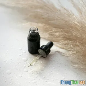 Dầu dưỡng tóc làm bóng tóc hay gây bết dính