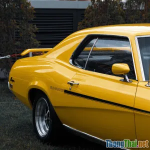 Người tiêu dùng nên chọn xe điện hay xăng