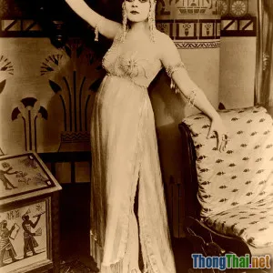 Làm sao đánh giá đúng phim lịch sử qua lăng kính hiện đại