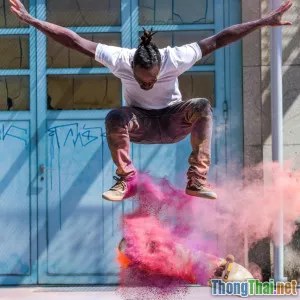 So sánh phấn phủ bột và phấn nén ai thắng