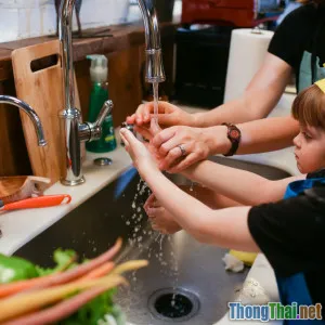 Giúp Con Tránh Nghiện Thiết Bị Công Nghệ Hiệu Quả