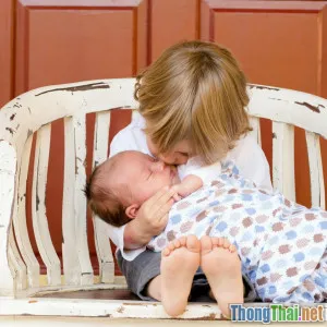 Chọn sản phẩm bảo hiểm nào phù hợp cho từng giai đoạn gia đình