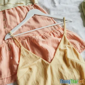 Mẹo Chọn Phong Cách Mùa Hè Không Ra Mồ Hôi