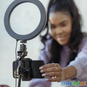 Kiếm tiền từ video: Cơ hội và thách thức