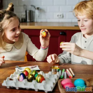 Bí quyết trang trí bàn ăn nâng tầm bữa tiệc nhỏ