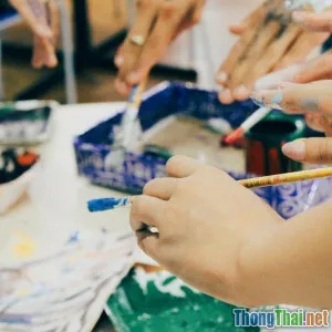 Cắt dán thủ công ảnh hưởng thế nào đến kỹ năng xã hội